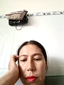 Snapshot of 2HotAsain4u chatting on 10-17-25, 02:15 2HotAsain4u online show from 10-17-25, 02:15