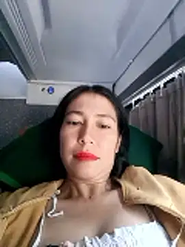 Snapshot of 2HotAsain4u chatting on 04-02-26, 12:19 2HotAsain4u online show from 04-02-26, 12:19