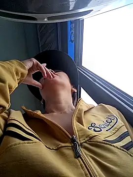 Snapshot of 2HotAsain4u chatting on 04-10-26, 02:28 2HotAsain4u online show from 04-10-26, 02:28