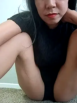 Snapshot of 2HotAsain4u chatting on 08-08-26, 11:18 2HotAsain4u online show from 08-08-26, 11:18