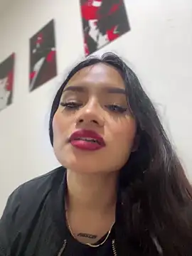 Riana Kean online show from 12-18-24, 04:20