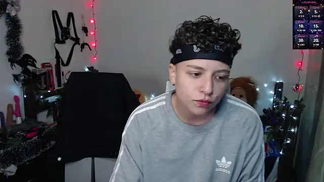 Snapshot of 01antoniafranco chatting on 12-15-24, 02:19 01antoniafranco online show from 12-15-24, 02:19