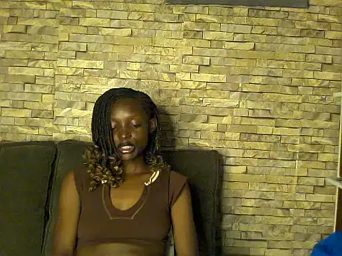 Snapshot of petite_clara24 chatting on 06-19-26, 09:07 petite clara24 online show from 06-19-26, 09:07