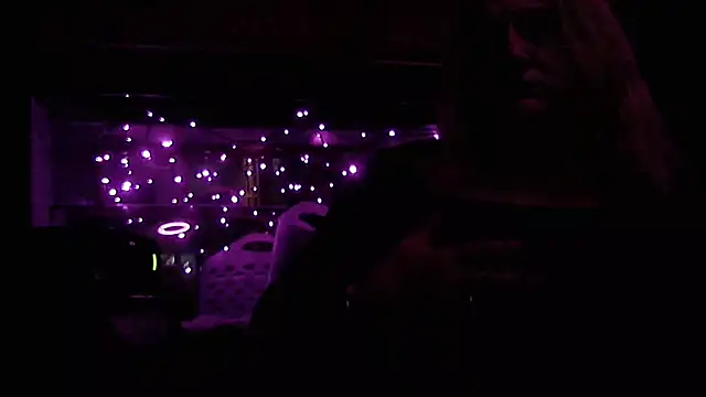 jessicalove99 online show from 02-02-26, 05:50