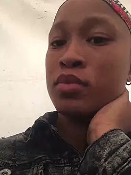 Amazingboodie online show from 12-13-24, 02:16