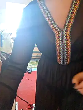 Snapshot of _Kitti_ chatting on 12-14-24, 06:56 Kitti online show from 12-14-24, 06:56