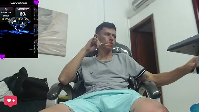 Snapshot of andy_dwels777 chatting on 01-11-25, 12:50 andy dwels777 online show from 01-11-25, 12:50