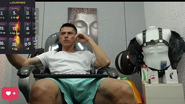 Snapshot of andy_dwels777 chatting on 02-12-25, 10:59 andy dwels777 online show from 02-12-25, 10:59