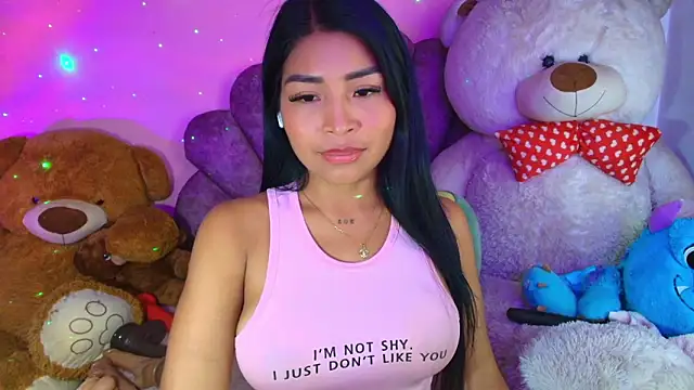 Snapshot of Pocahontascute_33 chatting on 03-09-26, 04:44 Pocahontascute 33 online show from 03-09-26, 04:44