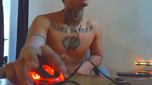 Skartoliver online show from 09-28-25, 01:38