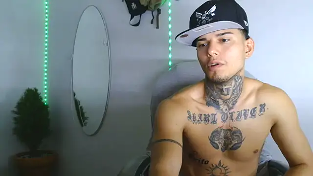 Skartoliver online show from 10-18-25, 02:51