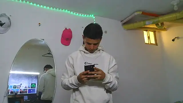 Skartoliver online show from 11-04-25, 03:22