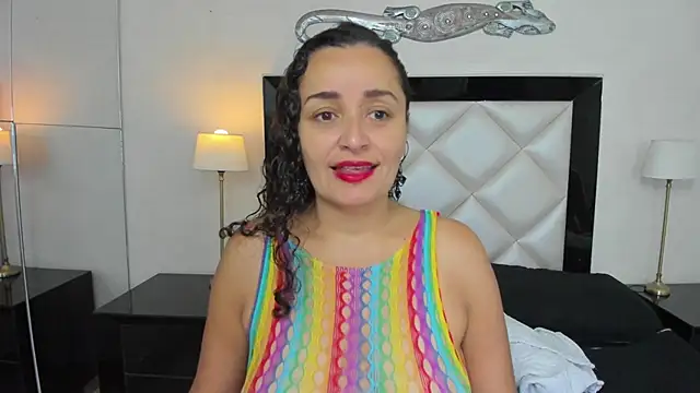  luna  sweet  online show from 03-16-25, 03:47