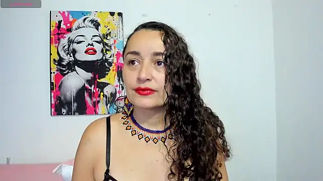  luna  sweet  online show from 03-22-25, 10:04