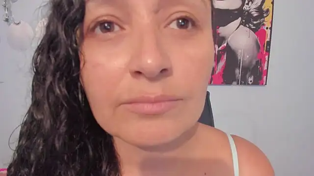  luna  sweet  online show from 09-15-25, 02:11