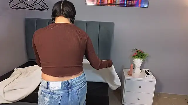 Alli cooper online show from 06-26-26, 01:26