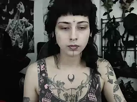 Snapshot of n0sferatus__ chatting on 06-05-26, 01:56 n0sferatus online show from 06-05-26, 01:56
