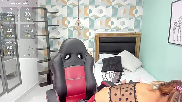 CATIAJONES online show from 02-13-25, 06:59