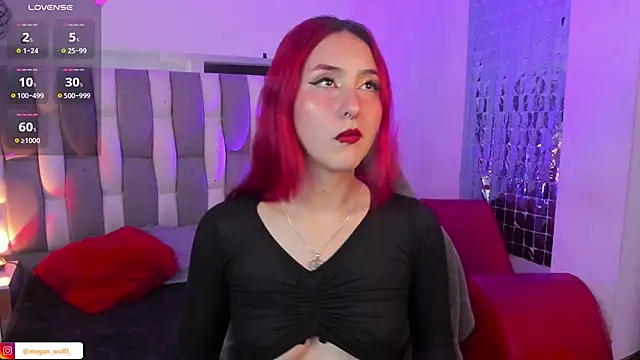 Snapshot of Megan_wolf1_ chatting on 01-09-25, 04:41 Megan wolf1 online show from 01-09-25, 04:41