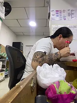 Snapshot of nurse_desi_sexlove chatting on 11-14-25, 02:32 nurse desi sexlove online show from 11-14-25, 02:32