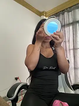 bella-black online show from 05-04-26, 02:24