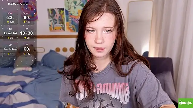 Snapshot of HanahCute chatting on 11-15-25, 12:30 HanahCute online show from 11-15-25, 12:30