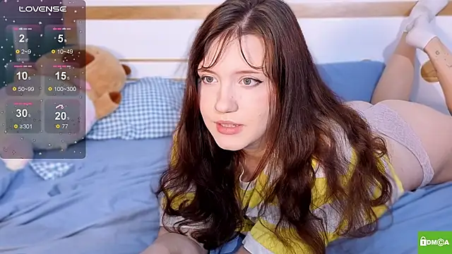 Snapshot of HanahCute chatting on 11-17-25, 01:22 HanahCute online show from 11-17-25, 01:22