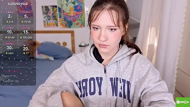 Snapshot of HanahCute chatting on 11-21-25, 01:32 HanahCute online show from 11-21-25, 01:32