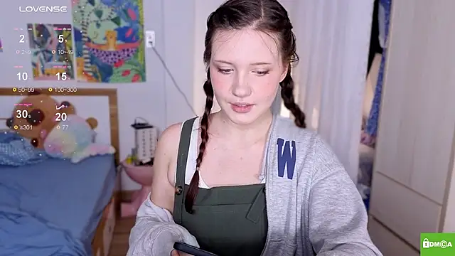 Snapshot of HanahCute chatting on 11-27-25, 02:24 HanahCute online show from 11-27-25, 02:24