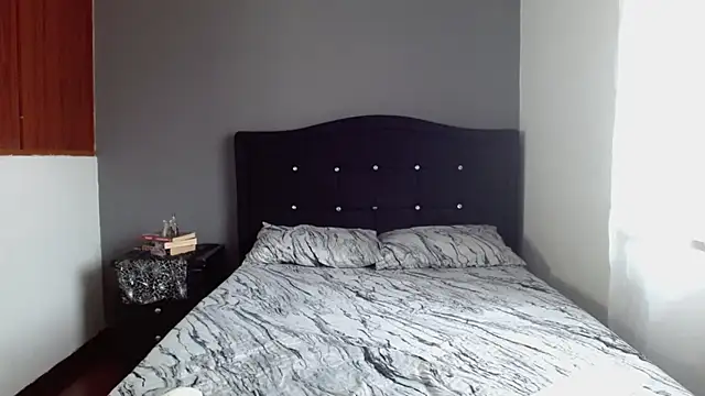 Emilia 1995 online show from 10-07-25, 06:38