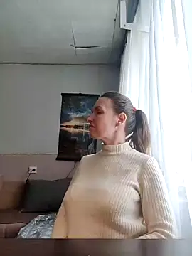 Snapshot of Evelina_cute chatting on 02-11-25, 11:43 Evelina cute online show from 02-11-25, 11:43