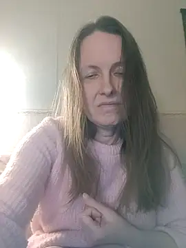 Snapshot of Evelina_cute chatting on 02-12-25, 09:01 Evelina cute online show from 02-12-25, 09:01