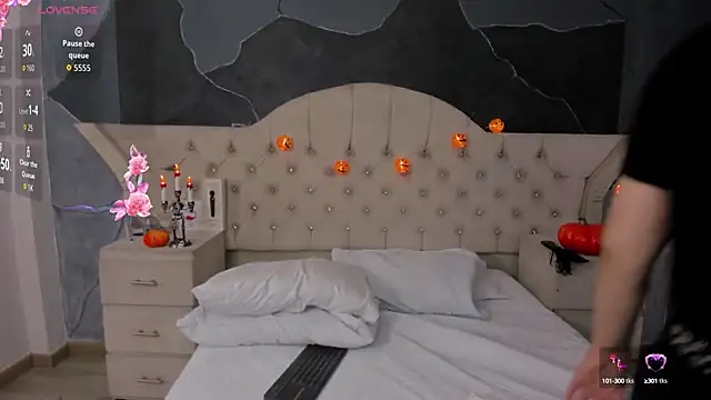 AmberGreyy  online show from 10-05-25, 01:09