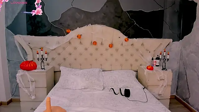 AmberGreyy  online show from 10-11-25, 01:20