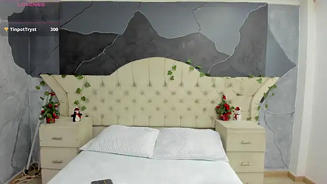 AmberGreyy  online show from 12-22-25, 06:05