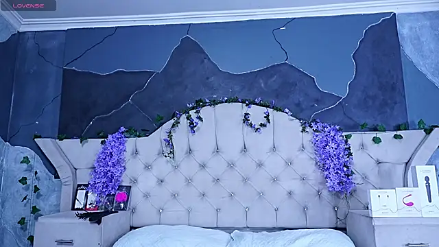 AmberGreyy  online show from 06-18-26, 07:51