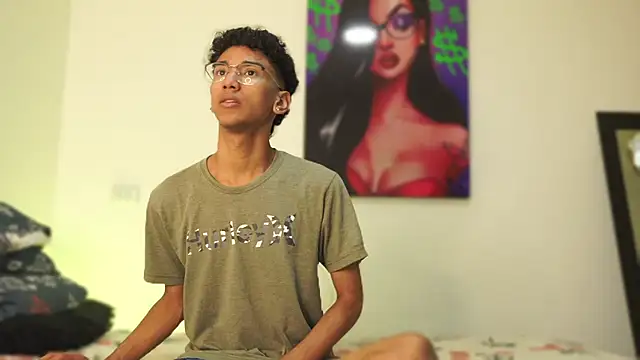 harrytwink18 online show from 12-17-24, 01:27