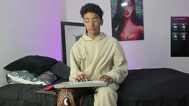 harrytwink18 online show from 01-27-25, 01:19