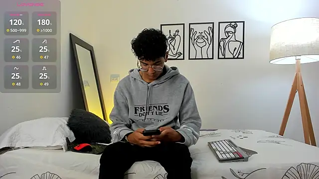 harrytwink18 online show from 01-13-26, 01:49