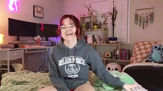 Snapshot of rodeobrii chatting on 02-04-25, 01:45 rodeobrii online show from 02-04-25, 01:45