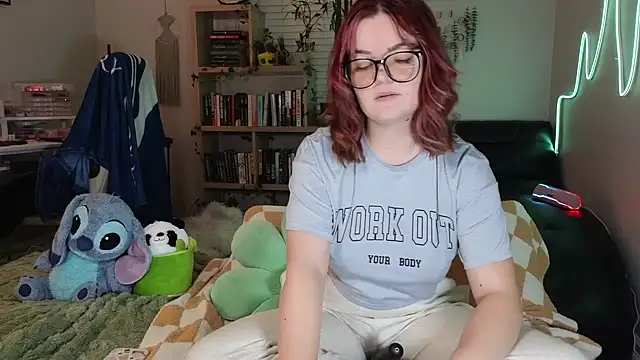 Snapshot of rodeobrii chatting on 02-16-25, 02:31 rodeobrii online show from 02-16-25, 02:31