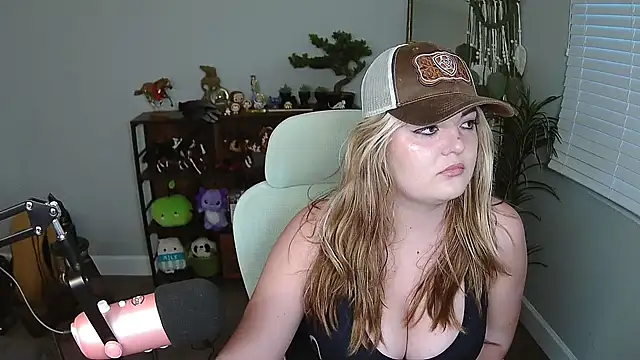 Snapshot of rodeobrii chatting on 03-08-26, 11:30 rodeobrii online show from 03-08-26, 11:30