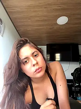 little isabela1 online show from 11-19-25, 07:03