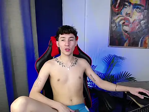 Snapshot of SebasstianGrand chatting on 02-26-25, 11:26 SebasstianGrand online show from 02-26-25, 11:26