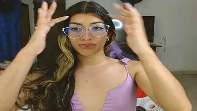 engielphoenis14 online show from 03-04-25, 06:26