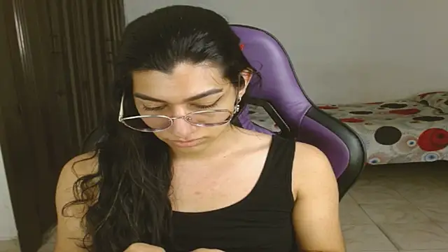 engielphoenis14 online show from 09-18-25, 09:06