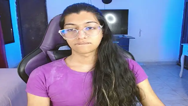 engielphoenis14 online show from 02-12-26, 06:19