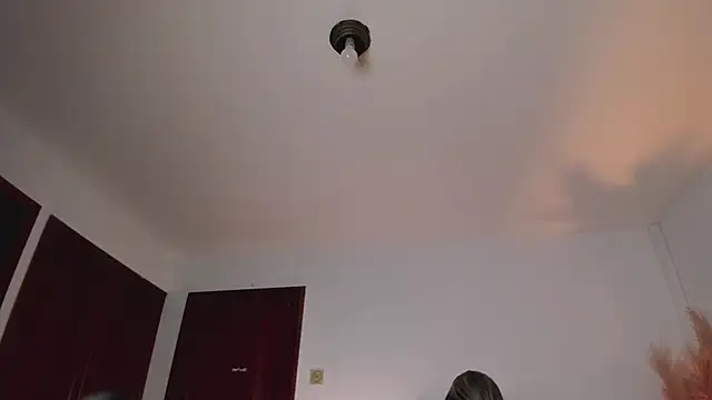 LucyJhonnsonn online show from 12-22-24, 12:17