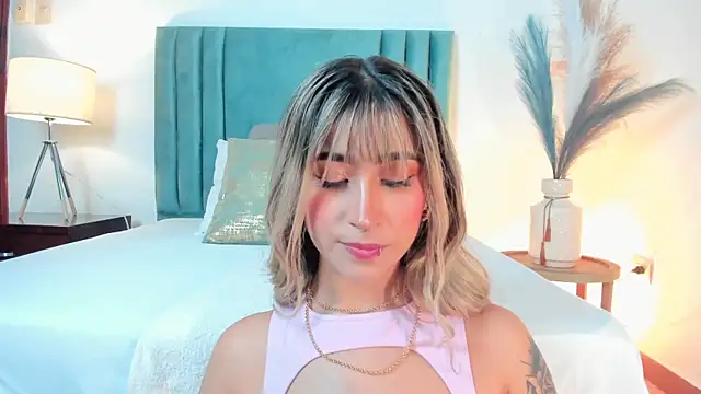 LucyJhonnsonn online show from 01-30-25, 12:50