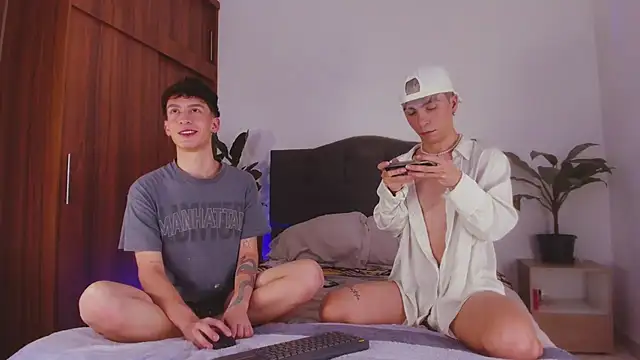 2gays 1Str8 online show from 01-23-25, 02:02